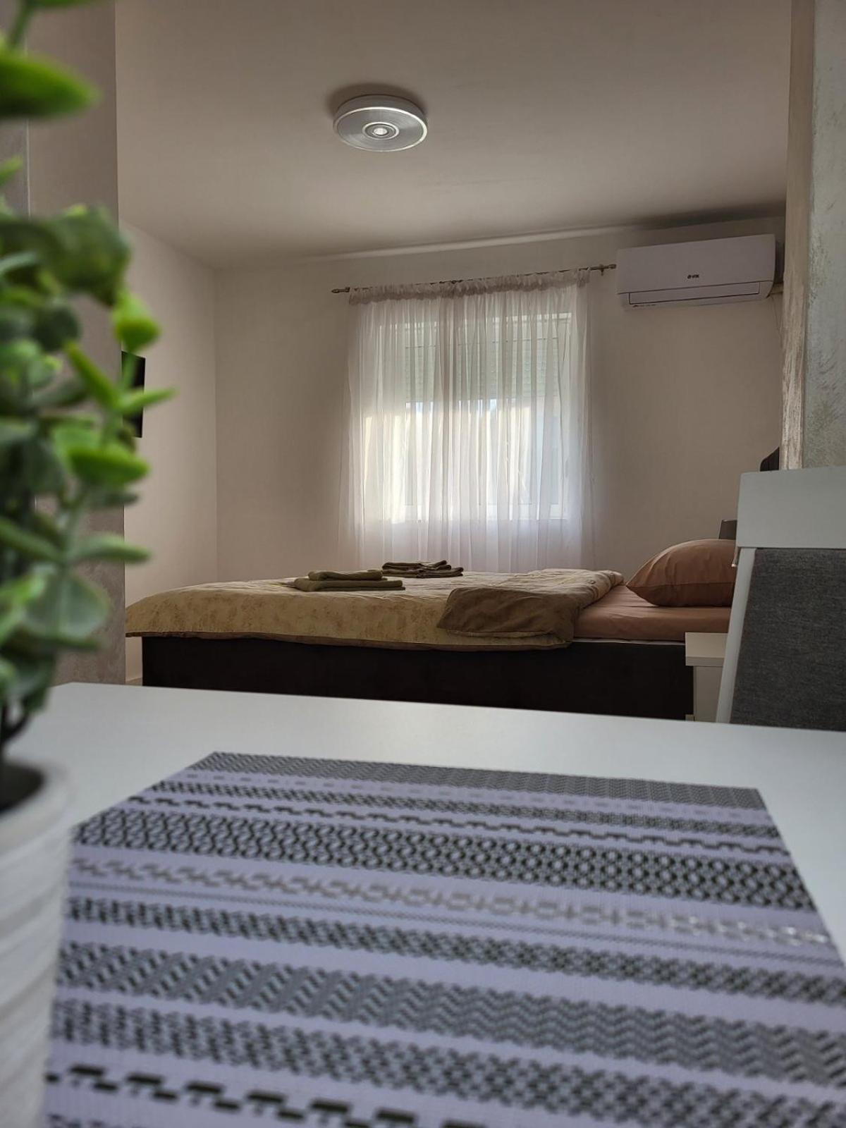 Appartamento Sleep & Go Surčin Esterno foto