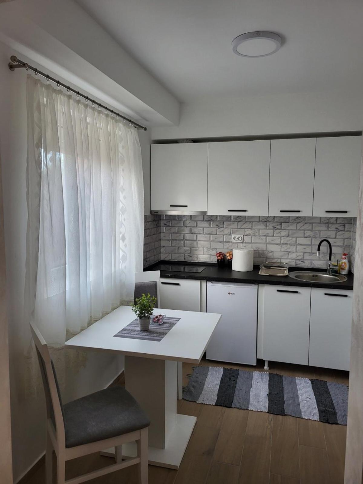 Appartamento Sleep & Go Surčin Esterno foto